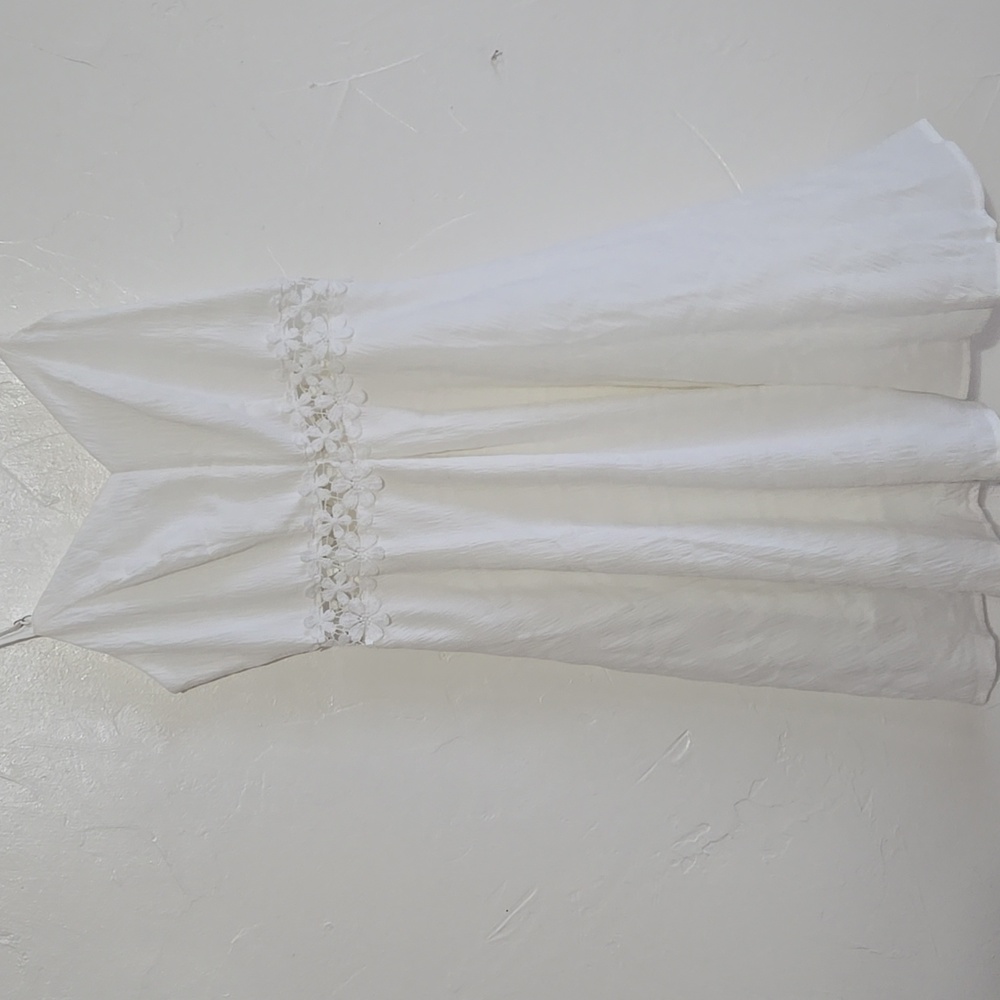 White Sleeveless Dress with Floral Detail